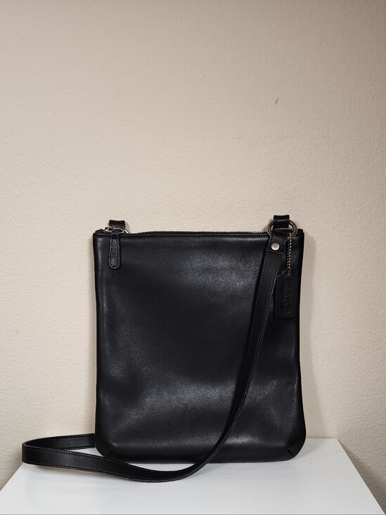 Coach Handbags - Vintage Coach Black Leather Chelsea Slim Crossbody #9457